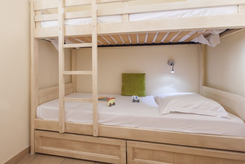 Appartement 6 personnes - 1 chambre + 1 coin nuit - Terrasse ou balcon - Vue mer - Climatis
