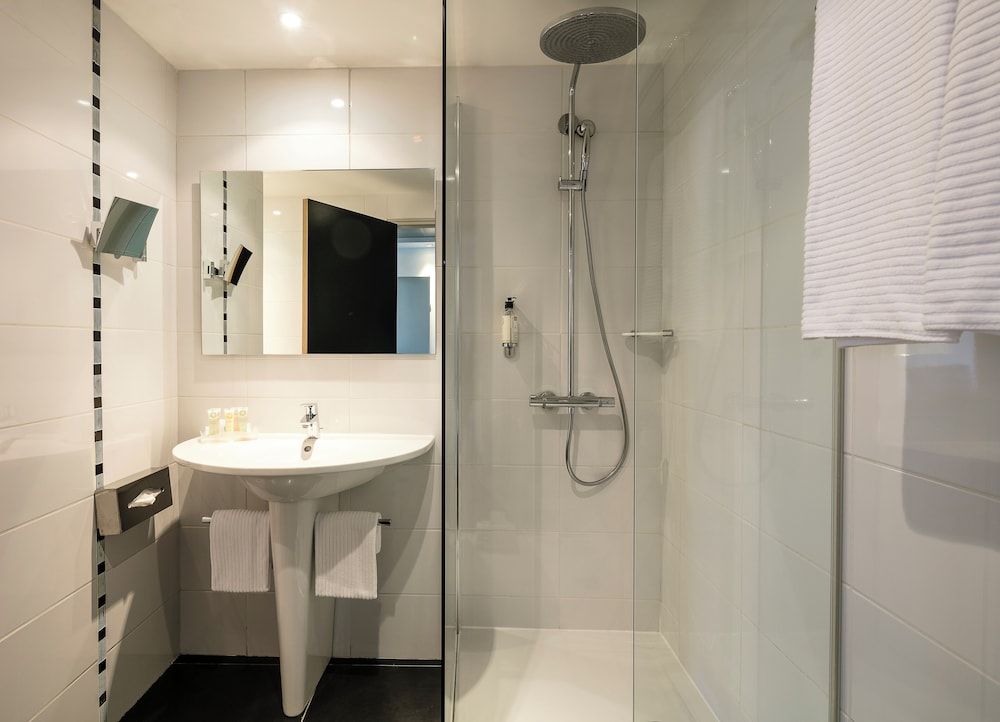 undefined Best Western Premier Le Patio des Artistes 7