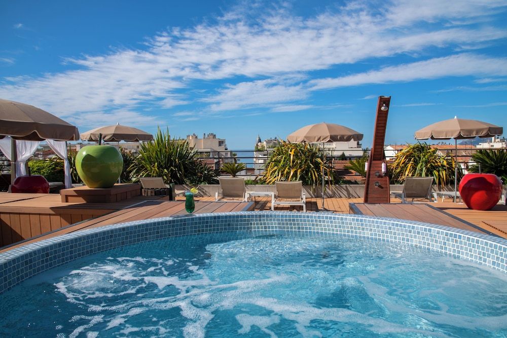 undefined Best Western Premier Le Patio des Artistes