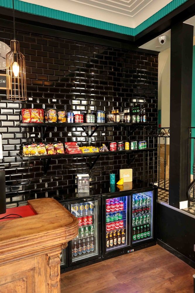 undefined Arty Paris Porte de Versailles by River - Hostel 9