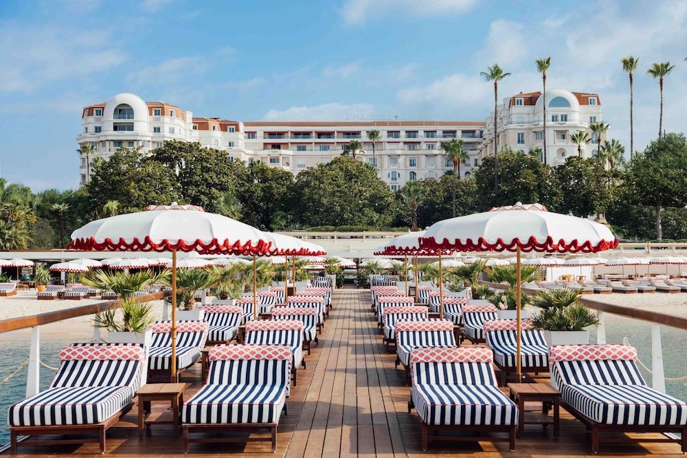 undefined Hôtel Barrière Le Majestic Cannes
