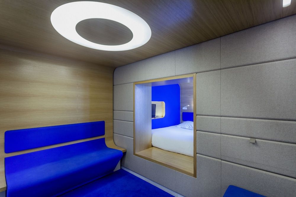 Hotel Odyssey Deluxe Double Room (galileO) 5