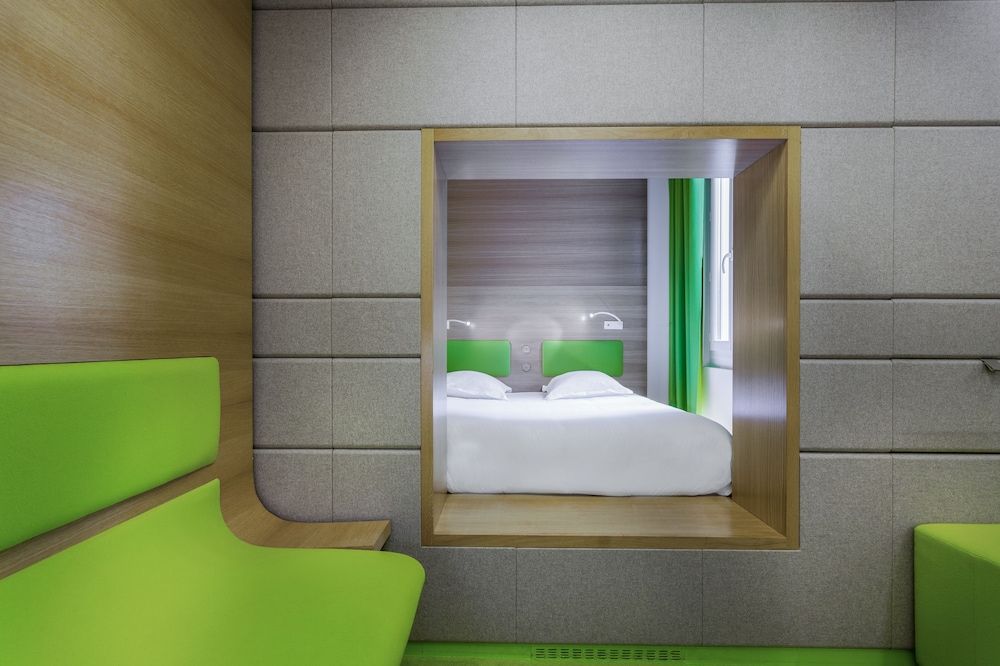 Hotel Odyssey Deluxe Double Room (galileO) 4