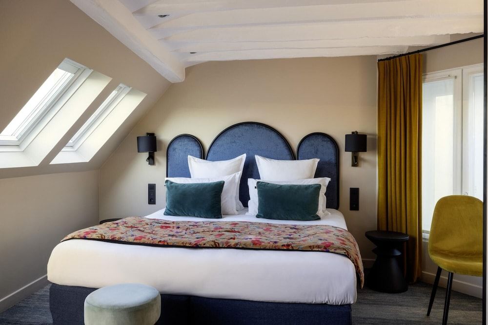 undefined Maxim Opéra 3