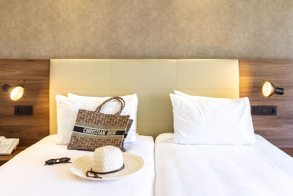 undefined Luxotel Cannes 8