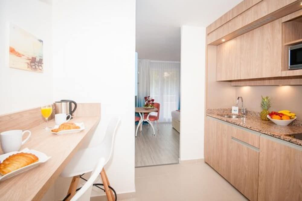 Residhome Nice Promenade Apartment, 1 Double Bed with Sofa bed, Balcony 8