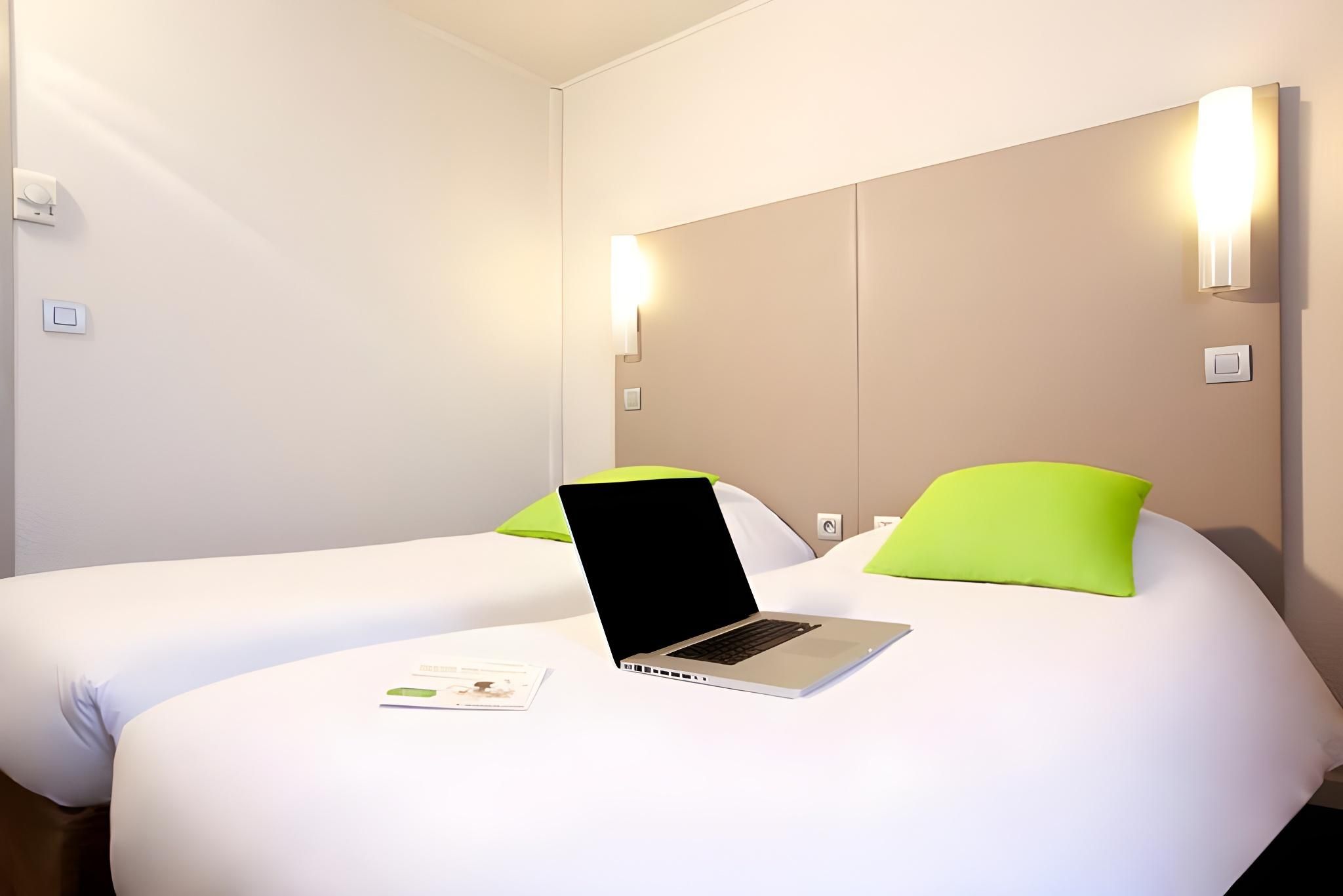 Twin Room Next Generation