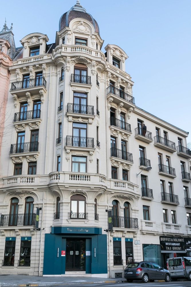 undefined Villa Bougainville by Happyculture 3