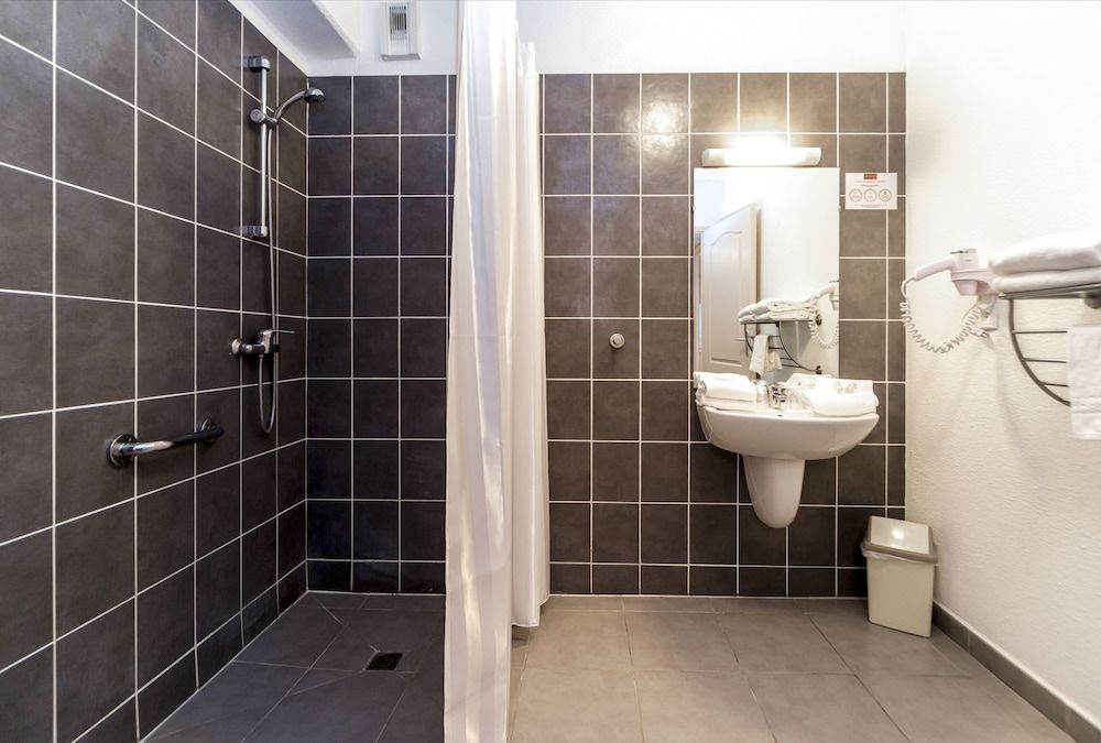 Cerise Carcassonne Sud Superior Studio 5