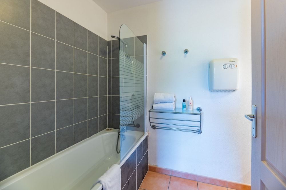 Cerise Carcassonne Sud Superior Studio 7