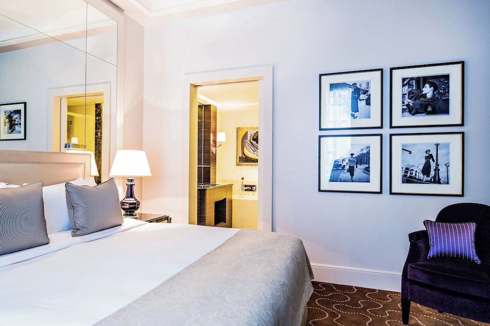 Prince de Galles, a Luxury Collection Hotel, Paris