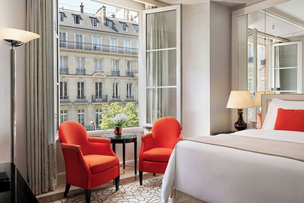 Prince de Galles, a Luxury Collection Hotel, Paris Art Dco King 6