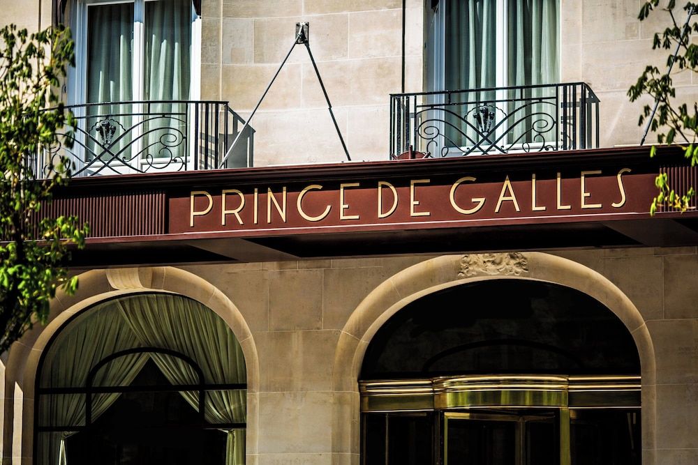 undefined Prince de Galles, a Luxury Collection Hotel, Paris 3