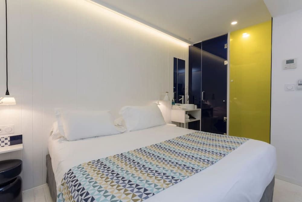 Atypik Hôtel Double Room (Private Spa access 45 min) 3