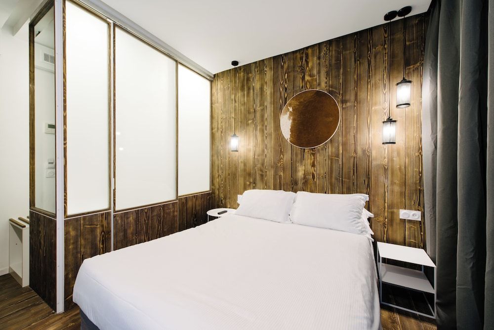 Atypik Hôtel Double Room (Private Spa access 45 min) 8