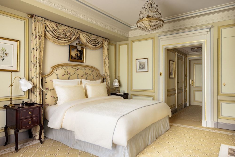 Ritz Paris Executive Room 2