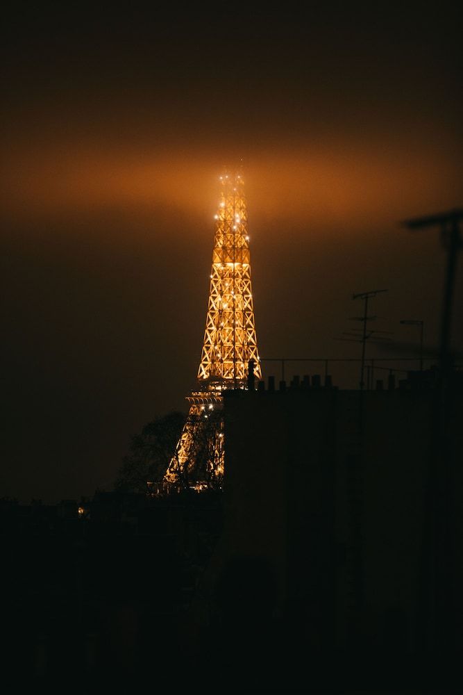 K+K Hotel Cayre Paris Spacious Eiffel Tower View 9