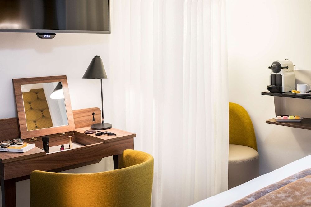 Best Western Plus La Demeure Classic Room, 1 Double Bed, Non Smoking 9