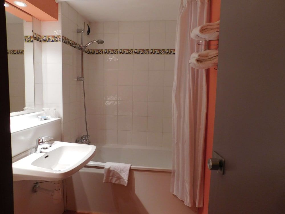 Standard Room, 2 Twin Beds
