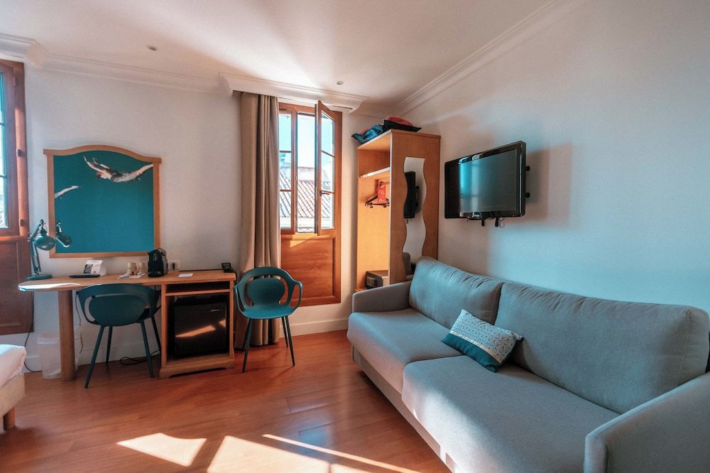 Grand Hôtel de la Gare Toulon – Boutique Hôtel