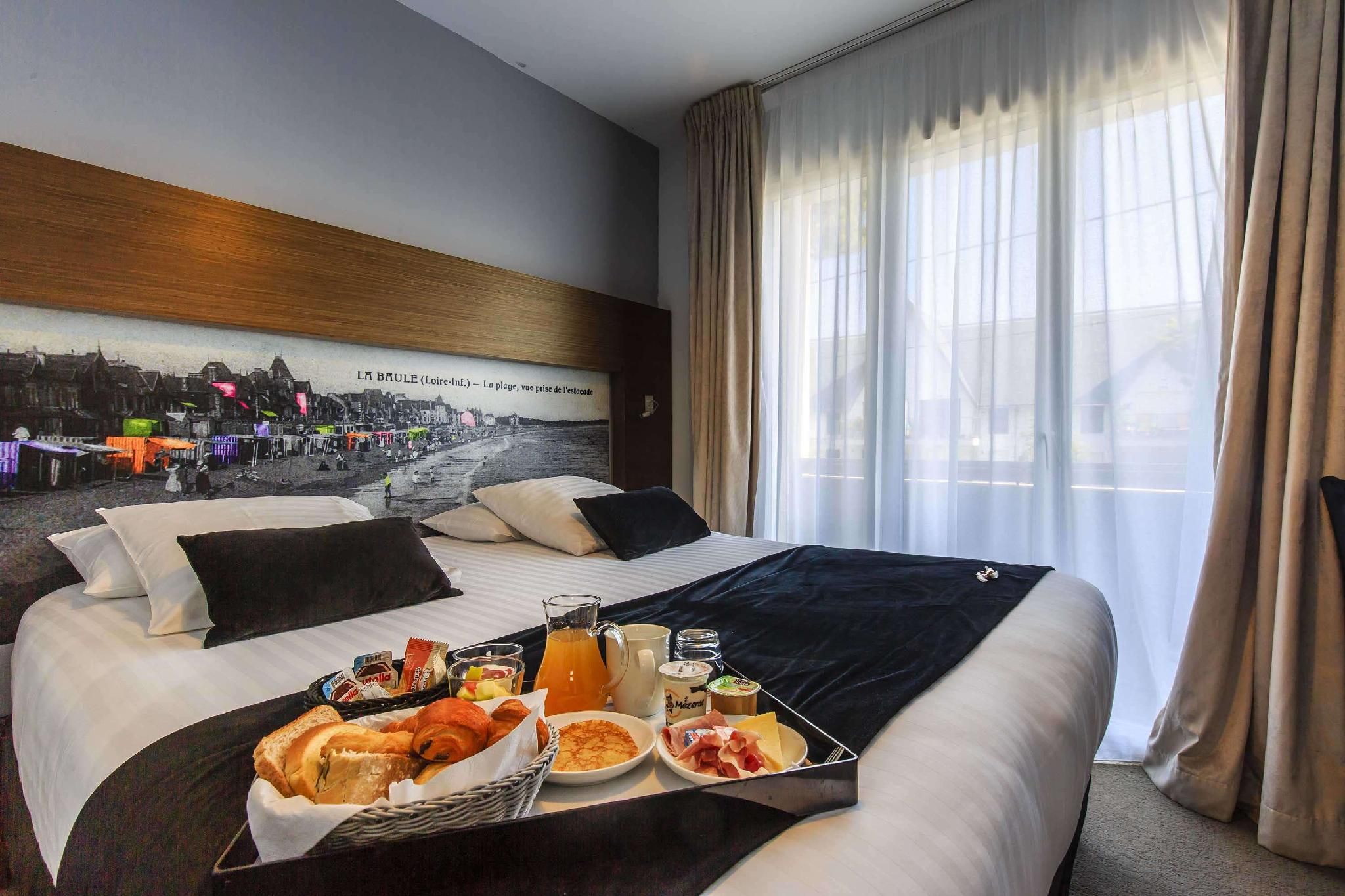 1 Queen Bed, NonSmoking, Classic Room