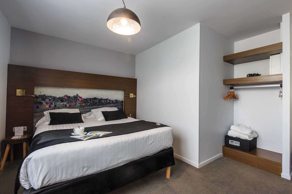 Classic Room, 1 Queen Bed, Non Smoking