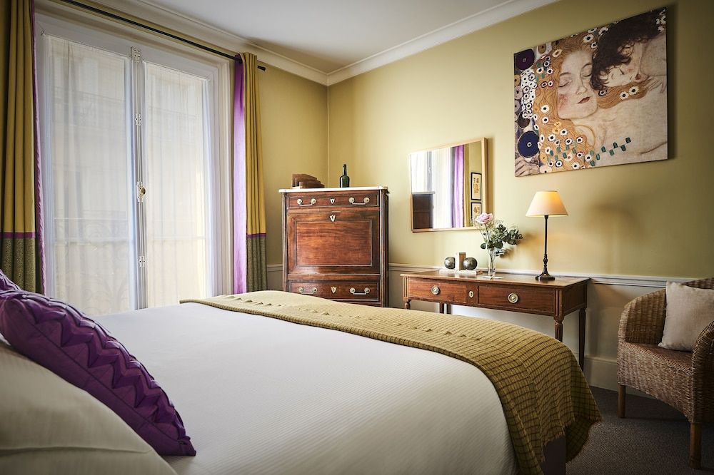 Hôtel Sainte-Beuve Superior Room