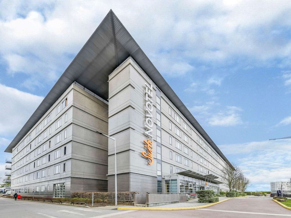 undefined Novotel Suites Paris CDG Airport Villepinte 5
