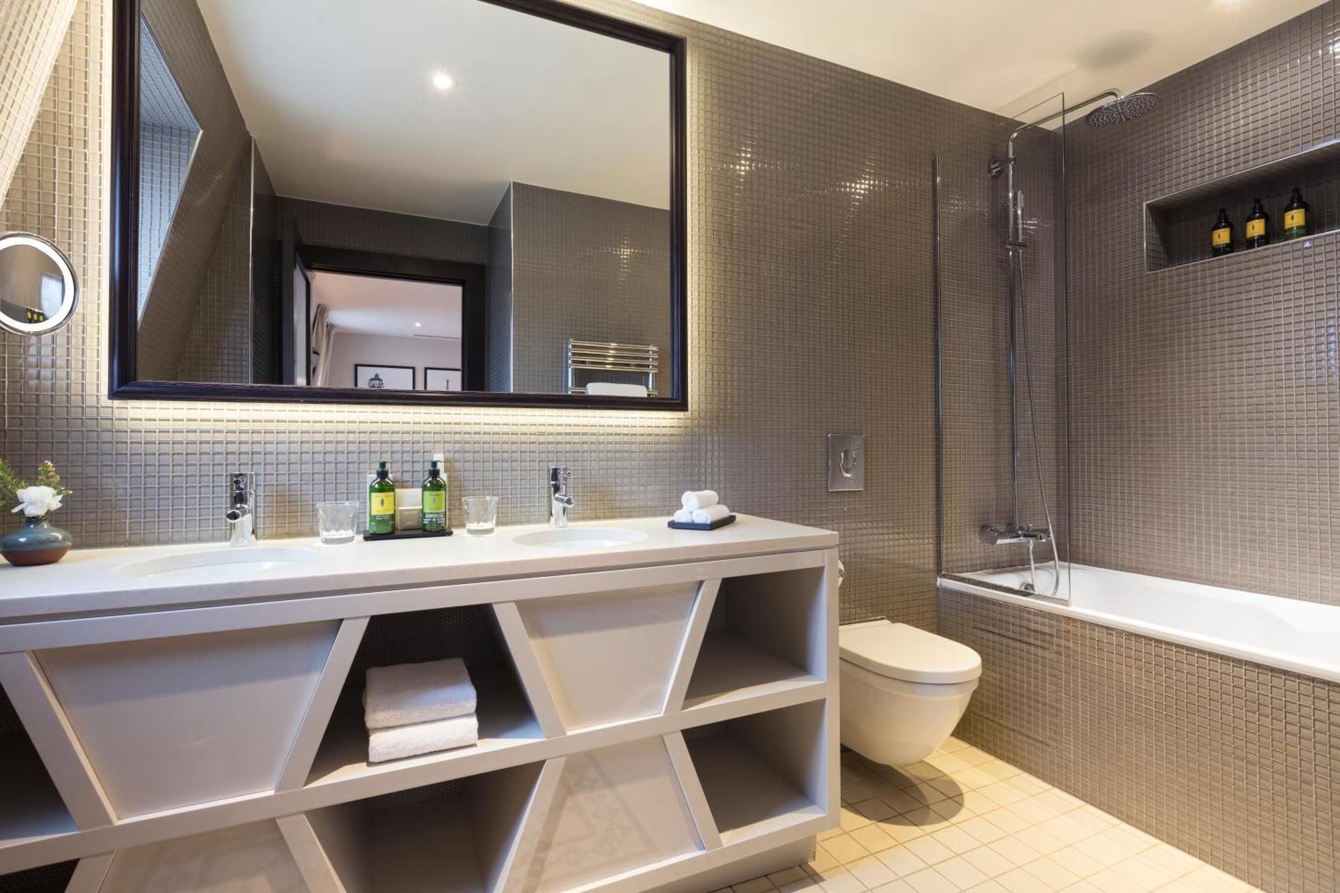 undefined La Clef Tour Eiffel Paris by The Crest Collection 7