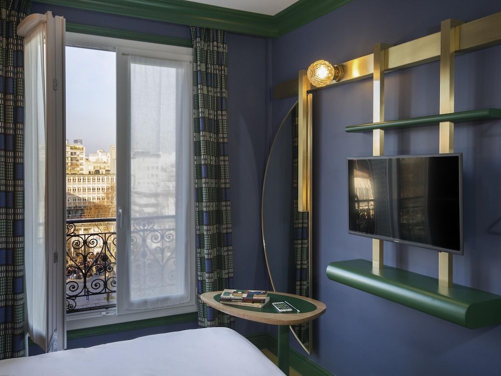 ibis Styles Paris Nation Cours de Vincennes Standard Room, 2 Twin Beds 9
