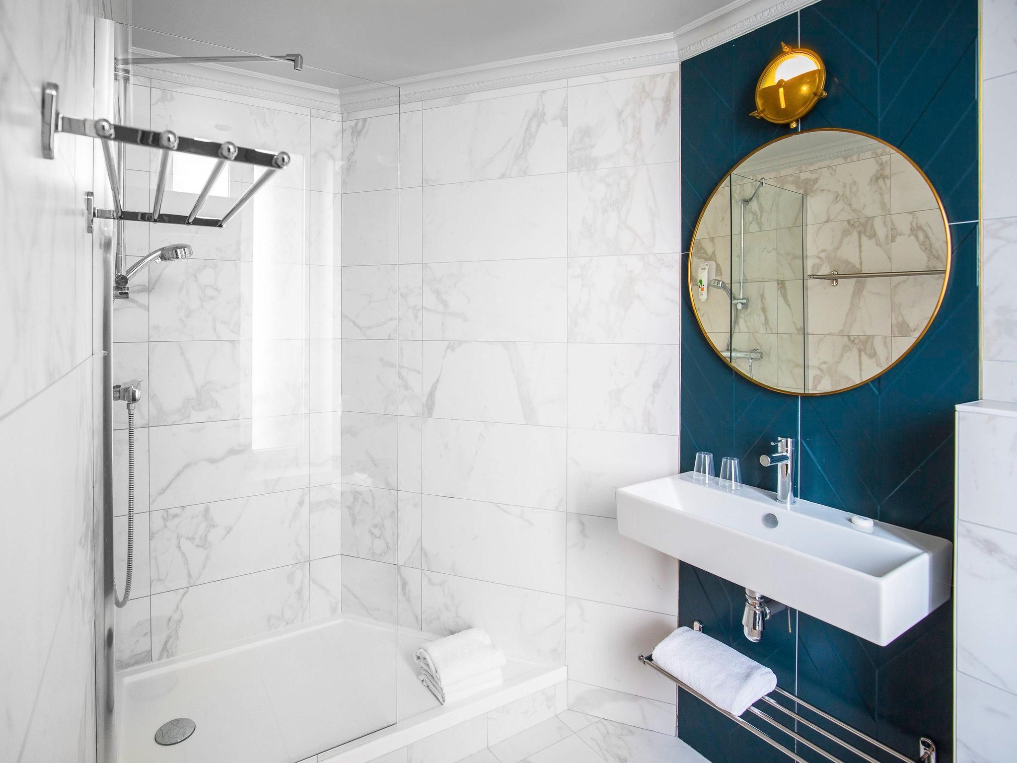 undefined ibis Styles Paris Nation Cours de Vincennes 9