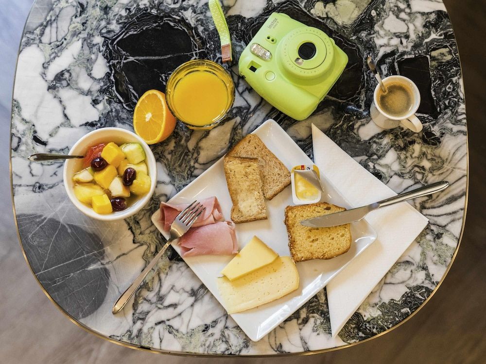 undefined ibis Styles Paris Nation Cours de Vincennes 10