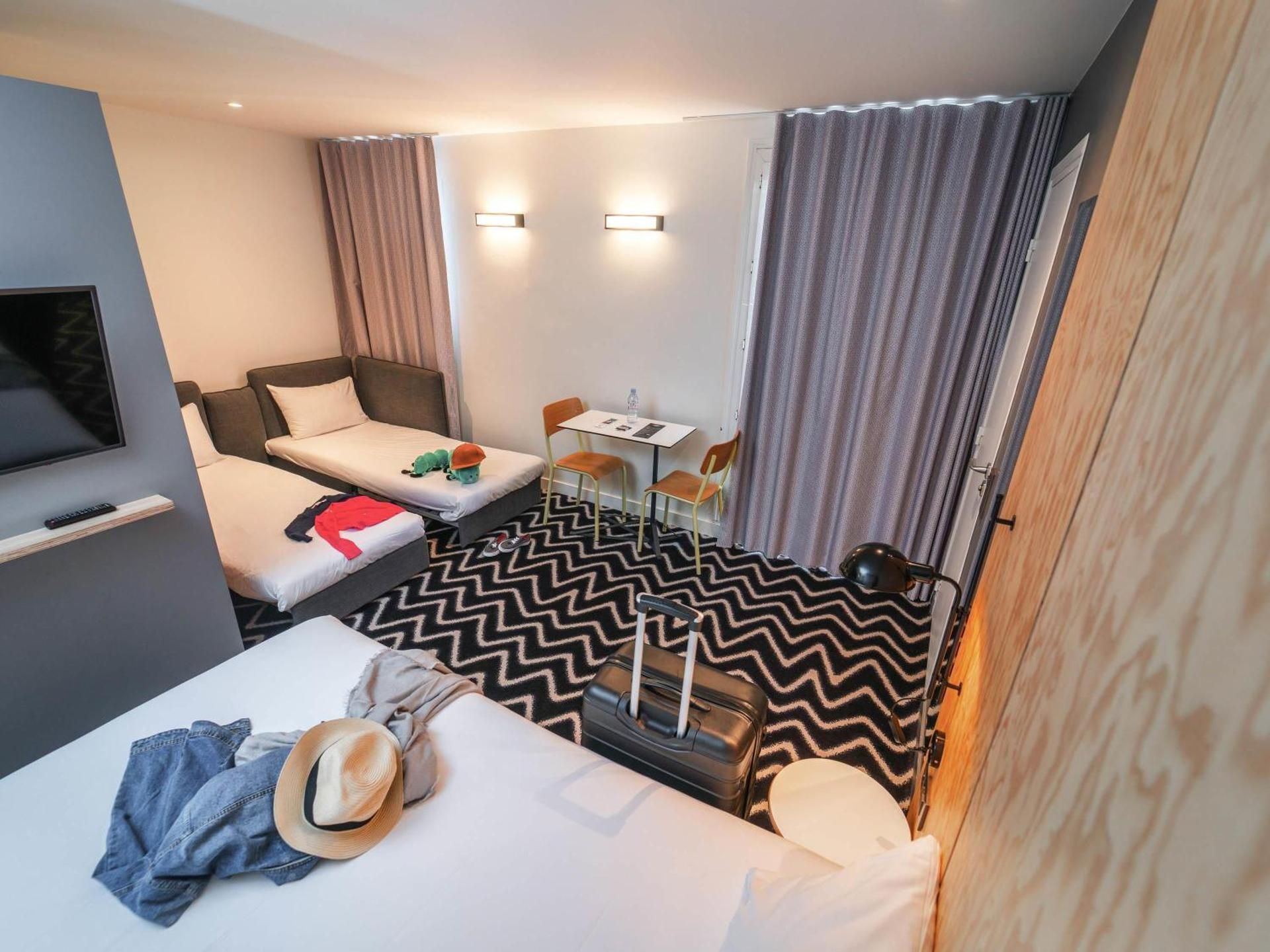 Standard Suite with One Double Bed and Two Single Beds