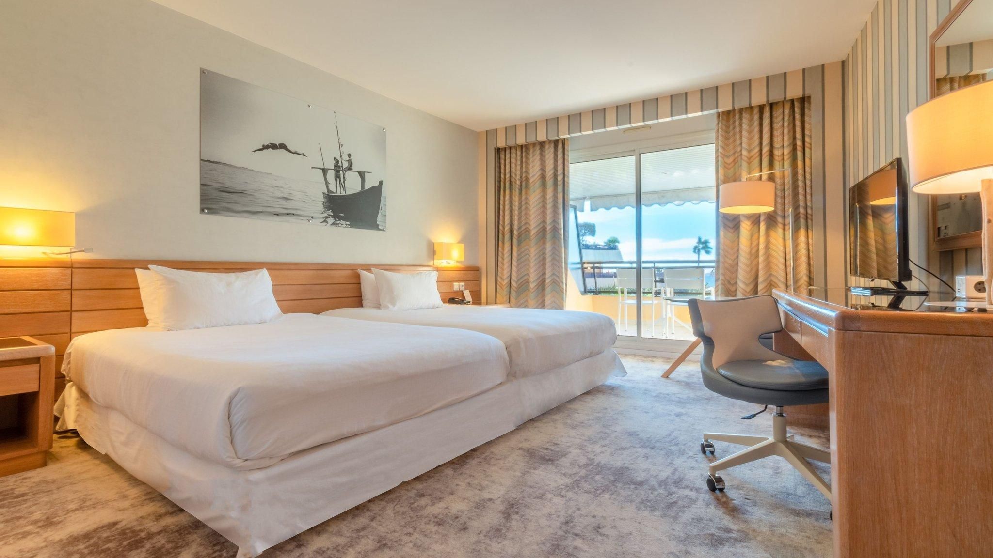 2 Double Premium Balcony Sea View