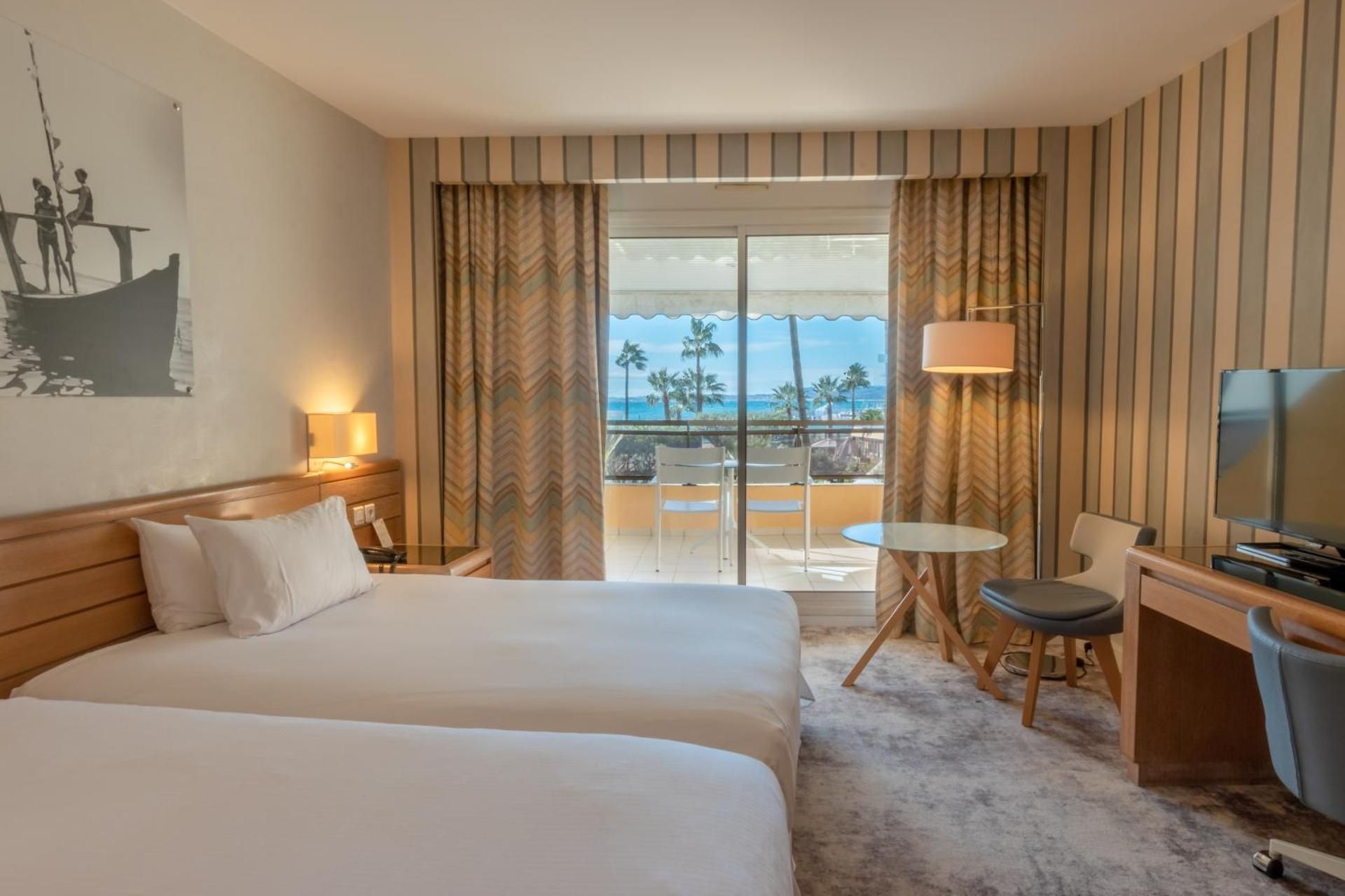 2 Double Premium Balcony Sea View