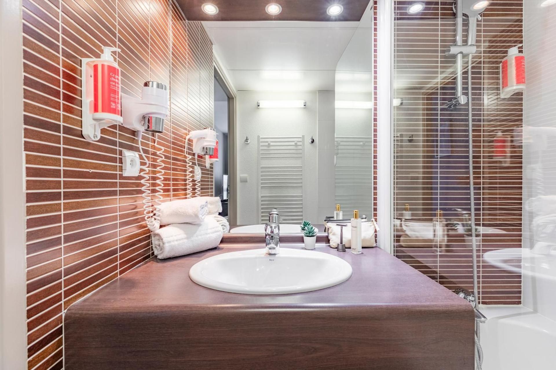 1 Bedroom Apartment (4 Adults)