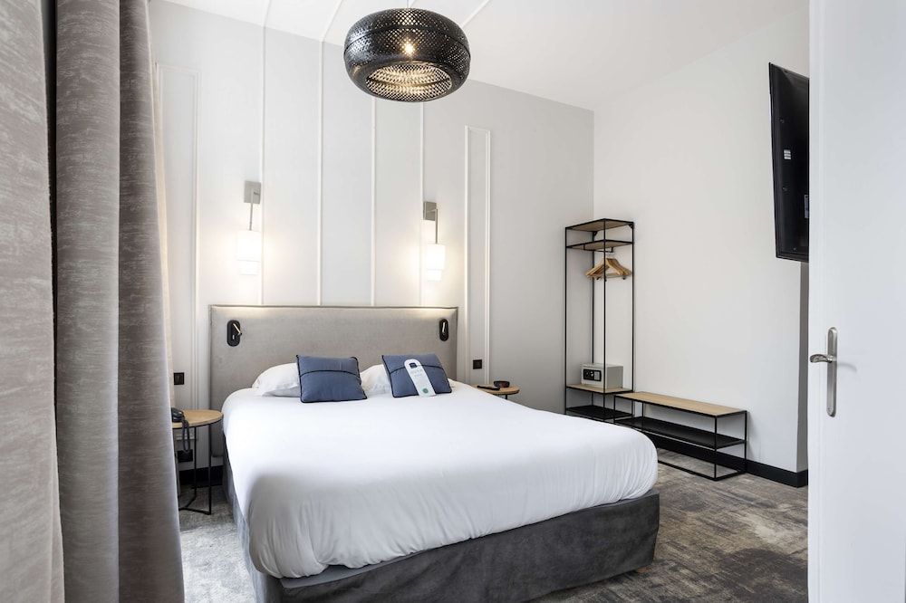 Best Western Urban Hotel Comfort Room, 1 Queen Bed, Non Smoking 2