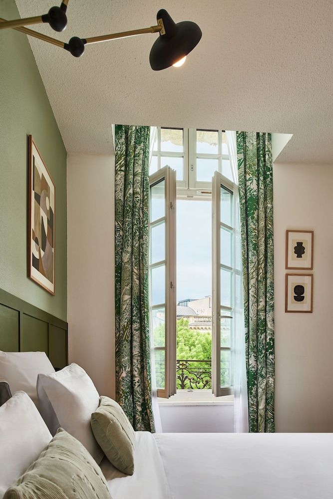 Hotel Bordeaux Clemenceau by HappyCulture Double Room 5