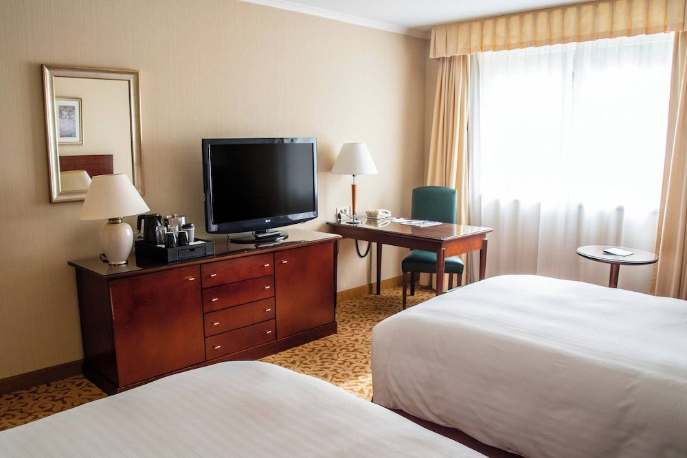 Deluxe Room, 2 Twin Beds, Non Smoking