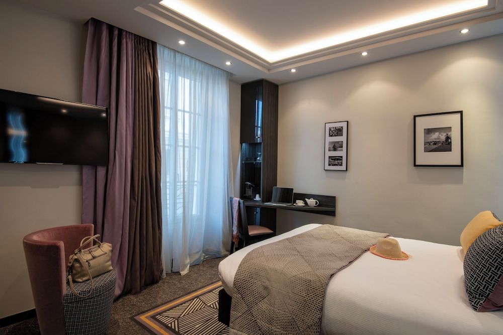 BW Premier Collection Mondial Superior Double Room, City View 3