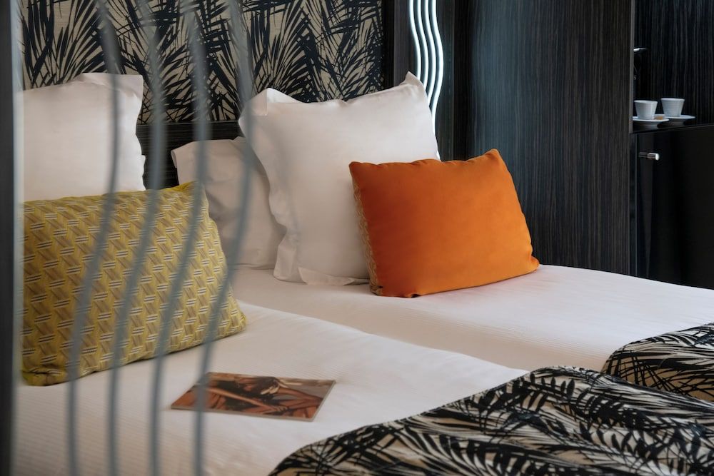 undefined BW Premier Collection Mondial 6