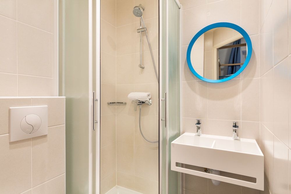 undefined Hostel Ozz Nice 10