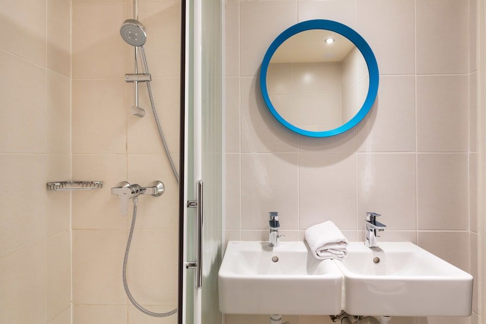 undefined Hostel Ozz Nice 9