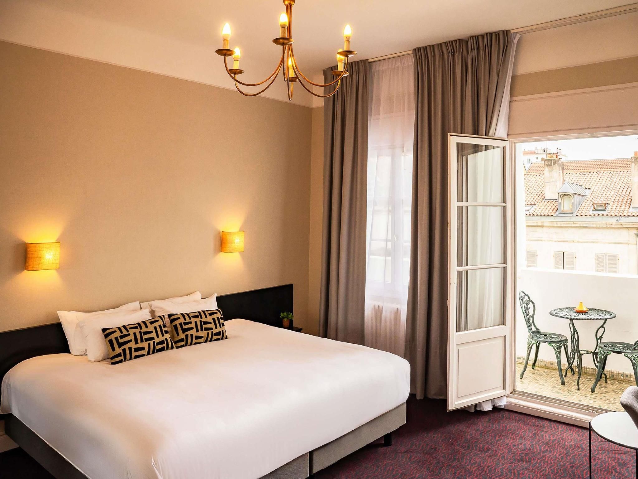 Classic Room with 1 Double Bed