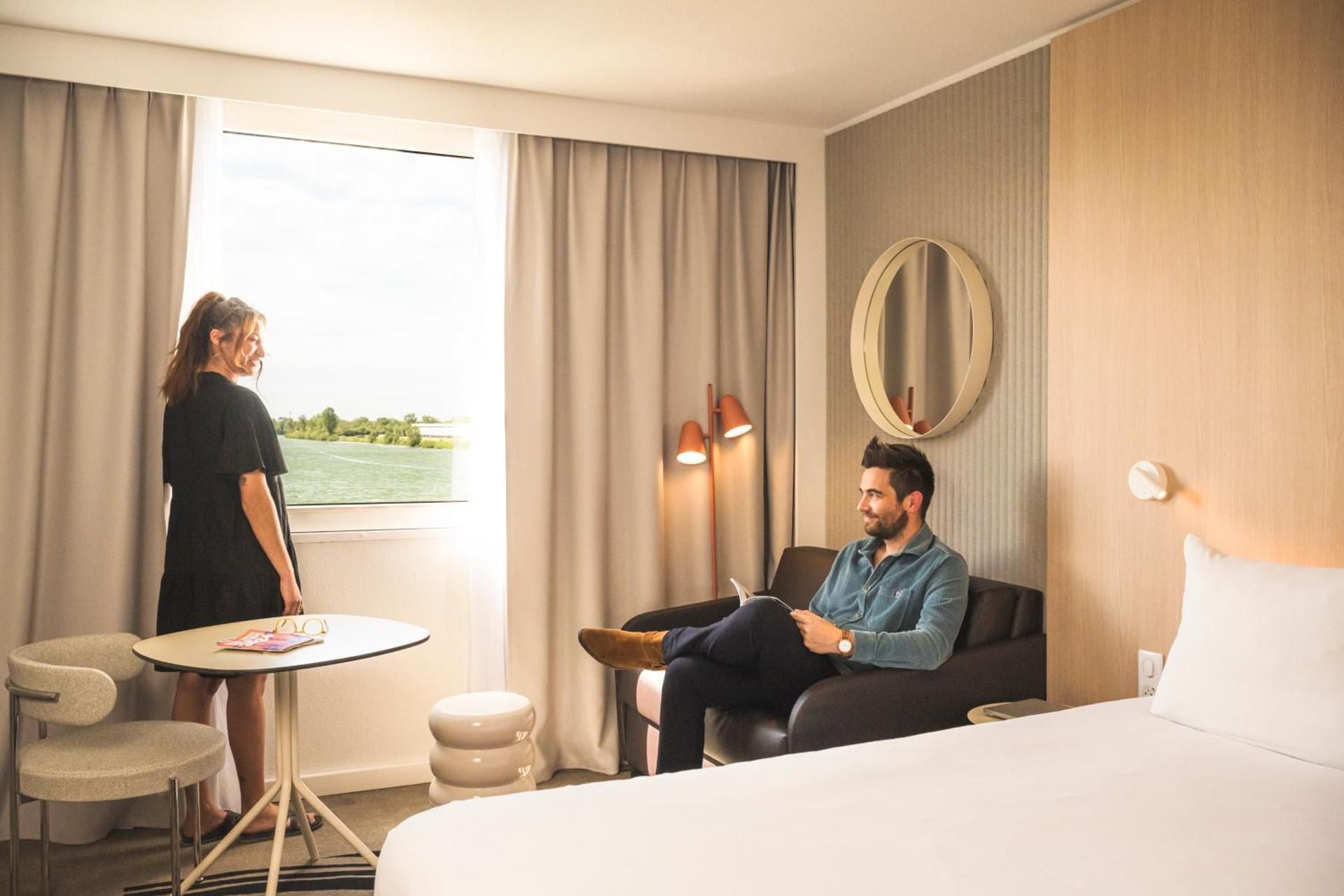 Executive Queen Room - Lake Side