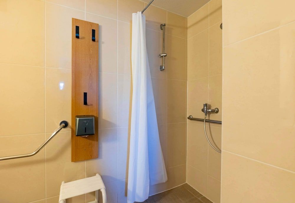 B&B HOTEL Saint-Etienne La Terrasse Double Room, Accessible, Non Smoking 3