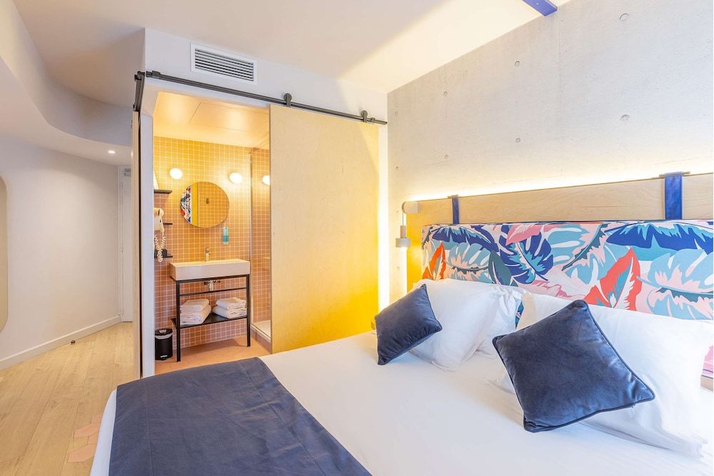 Superior Room, 1 Queen Bed, Non Smoking