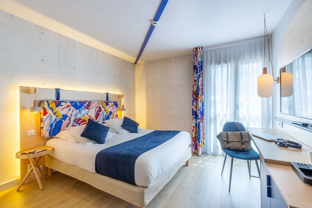 Comfort Room, 1 Queen Bed, Non Smoking