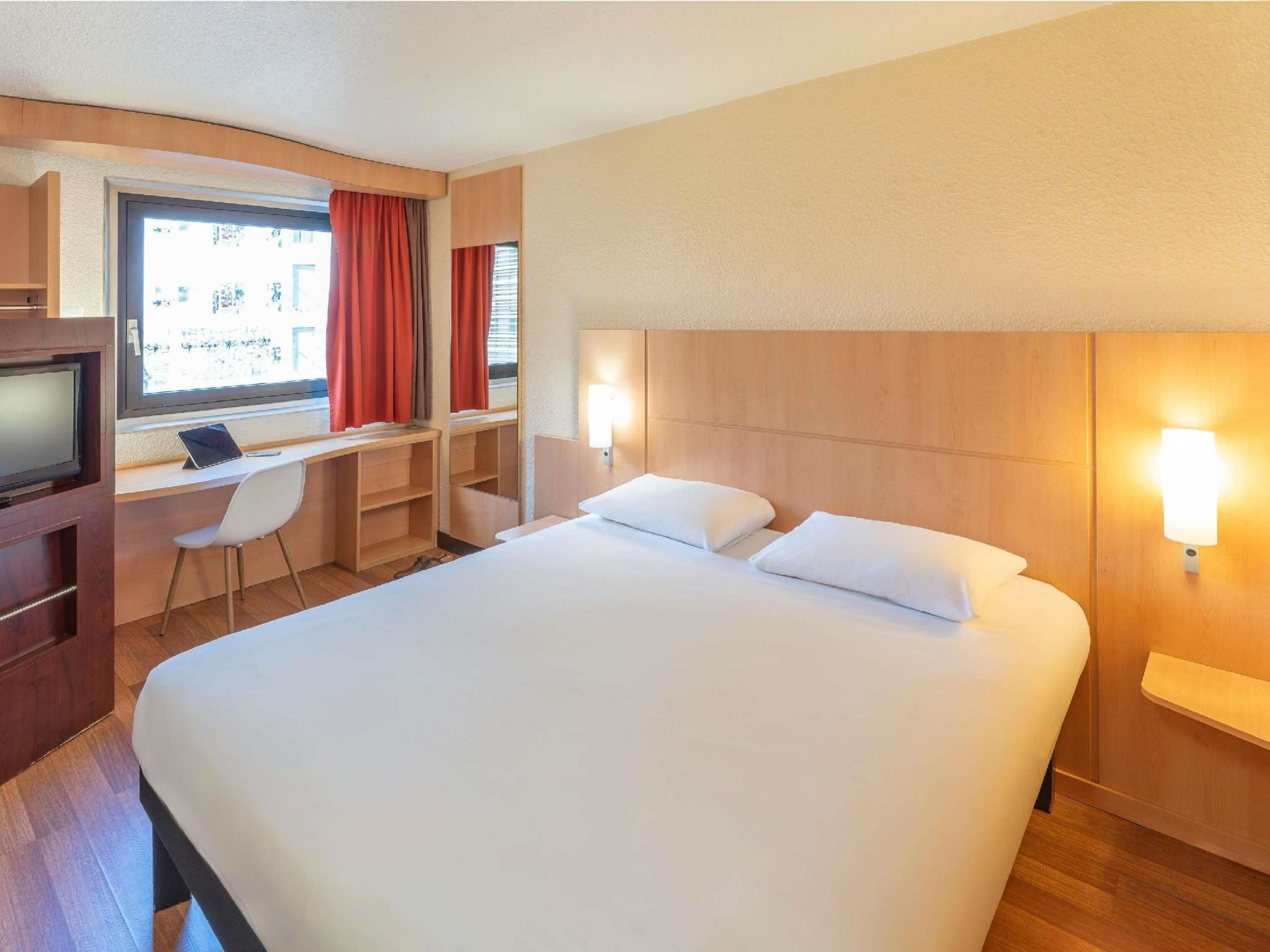 ibis Paris 17 Clichy-Batignolles Standard Double Bed