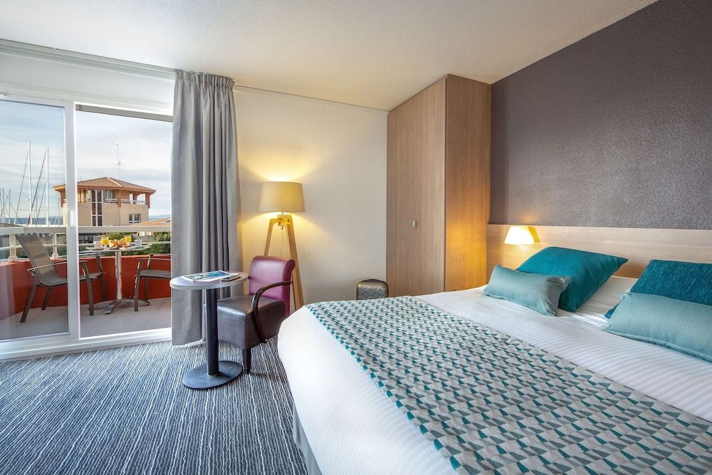Best Western Plus Hotel La Marina Family Room, 1 Queen Bed, Non Smoking, Poolside 4